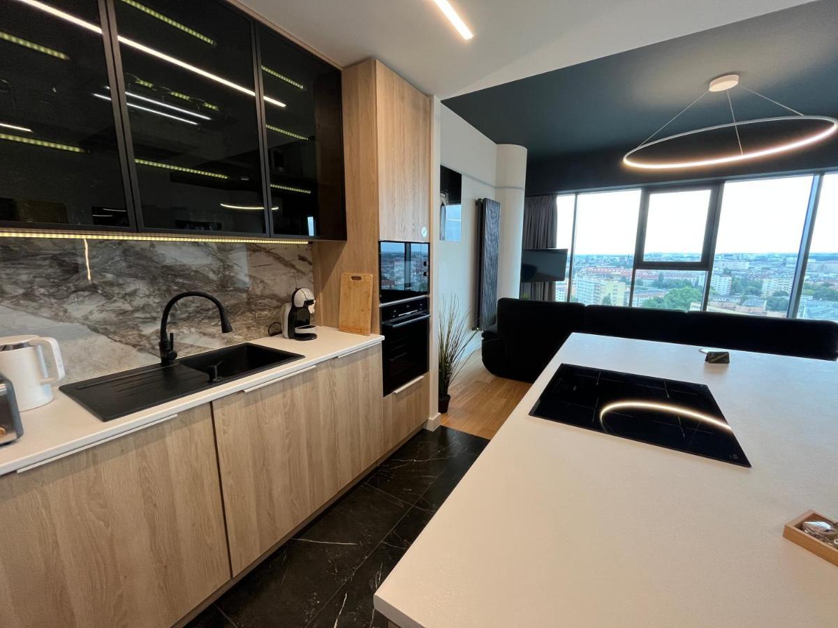 Hanza Tower - Luxurious Apartment 60M2 - 15Th Floor City View Szczecin Exterior photo